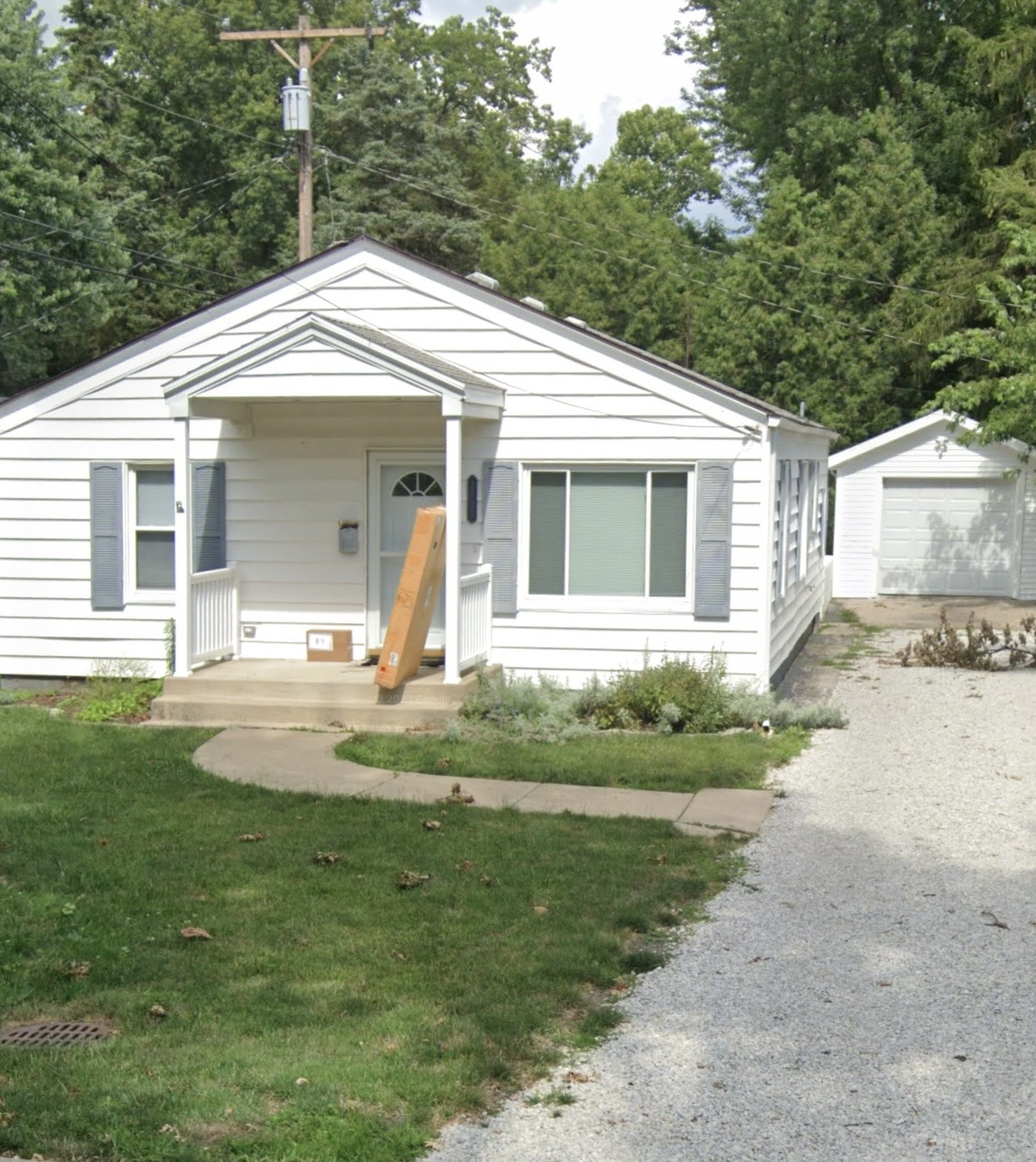 2722 Leonard St – 2 Bedroom Home for Rent in Springfield, IL