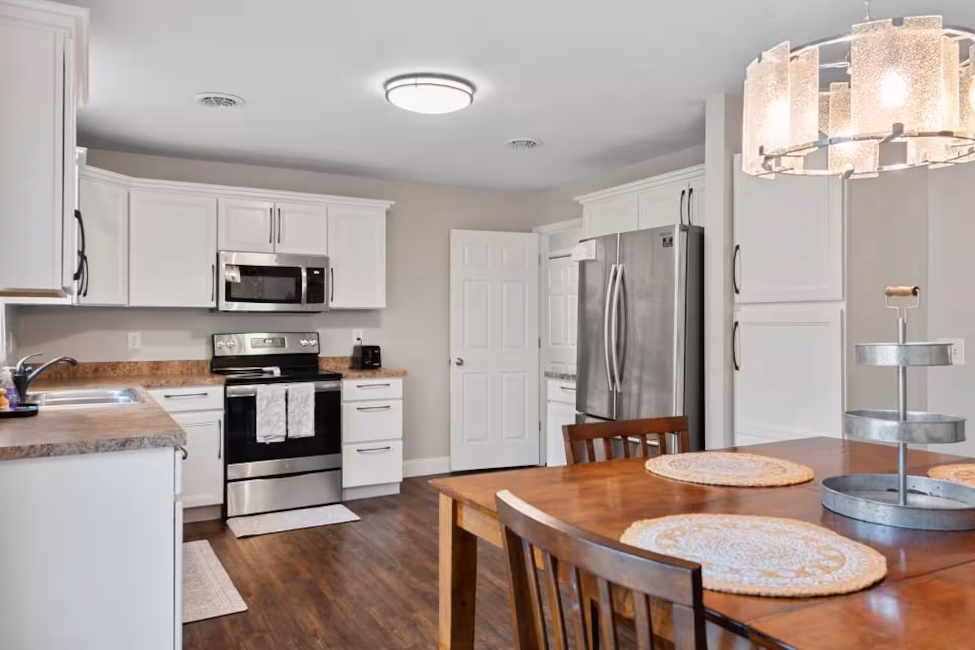 The Archer Home – Short-Term Rental in Springfield, IL