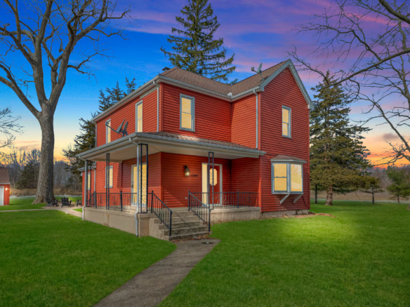 The Archer Homestead – Springfield, IL Short-Term Rental