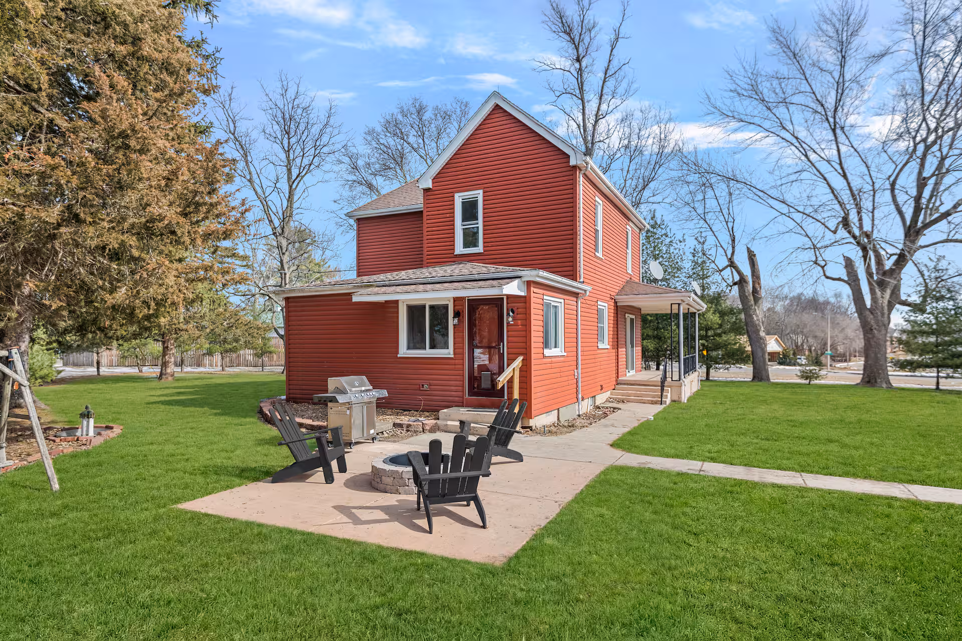 The Archer Homestead – Springfield, IL Short-Term Rental